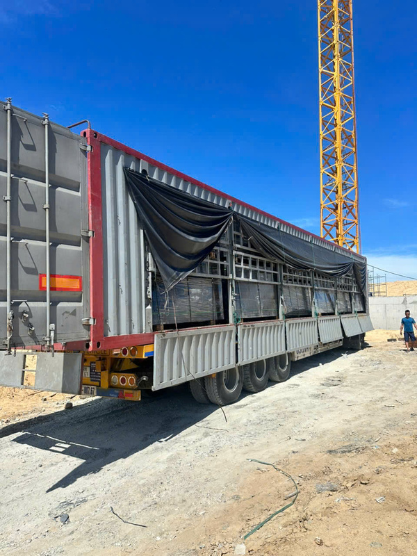 Hình ảnh đóng hàng và vận chuyển Sáng Tạo Việt